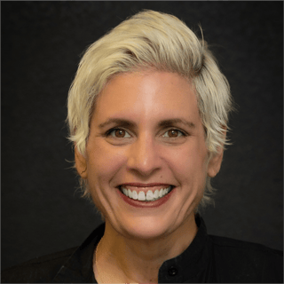 AeKv5HYTN2EUPhecSek1_Erin Roche Headshot-transformed