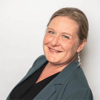 AzSiojUTSqC7S4gSWxEl_Jen profile pic.full-transformed