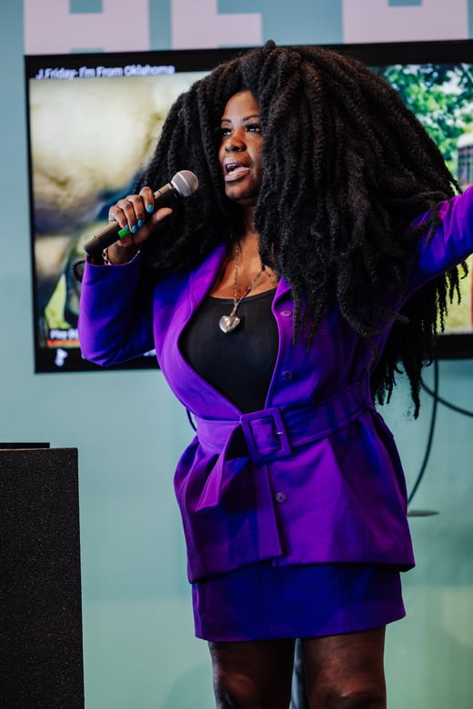 Thunder Walker (@iamthunderwalker) hosting the Oklahoma State Takeover