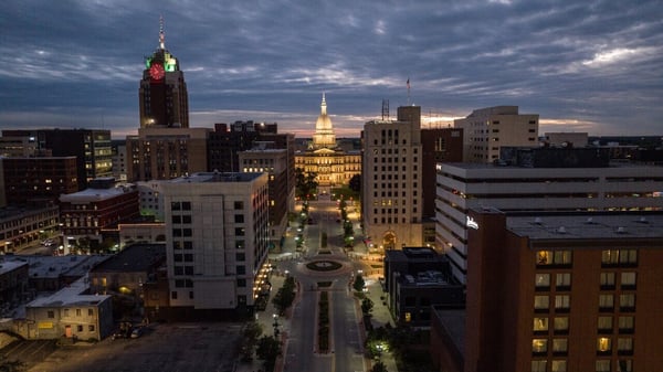 Michigan-state-capitol-Lansing-AdobeStock_532976288 (1)