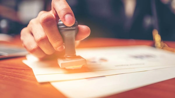 license-stamp-AdobeStock_216589678[40]